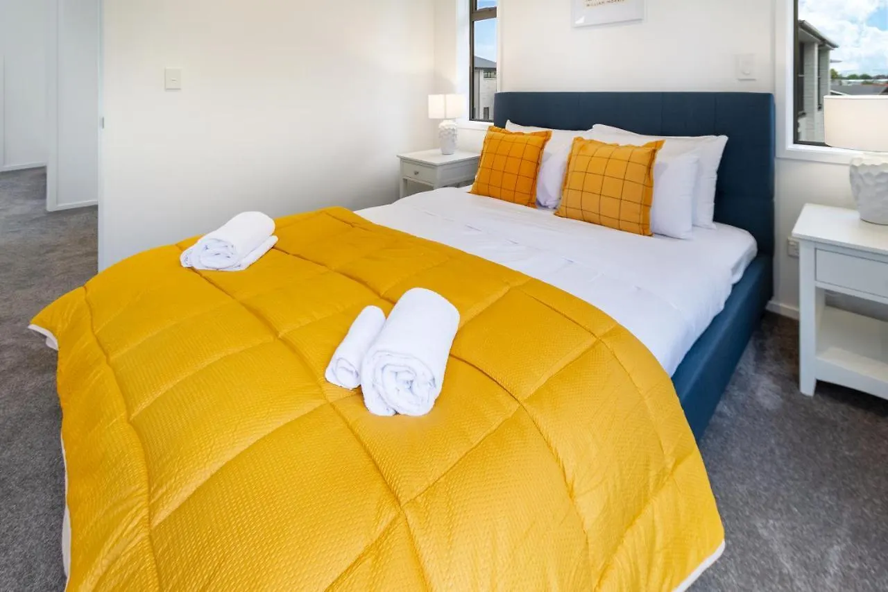 شقة كريستتشيرش  في Hear The Wind In The Trees - 2 Bed 1 Bath 1 Garage